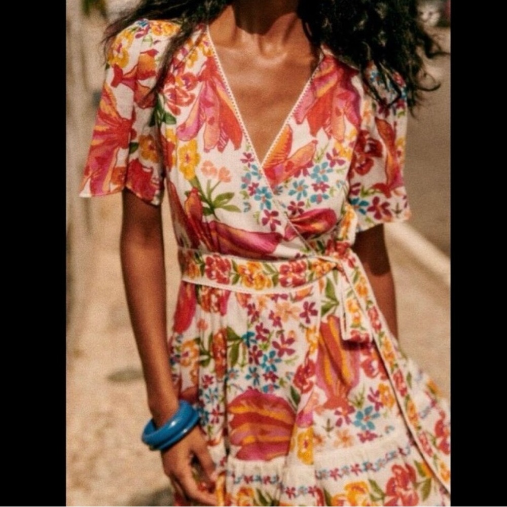FARM Rio Floral Mini Dress with Pink and Orange Hues